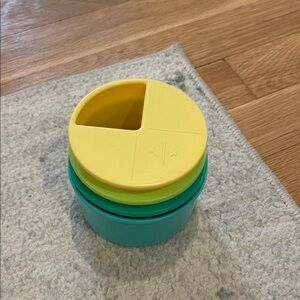 Lovevery Colorful Stackable measuring cups